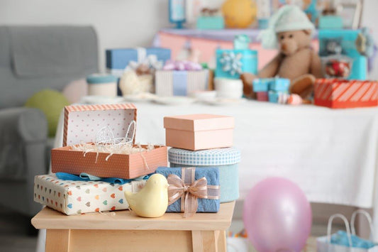 Cadeaux pour futurs parents: bonnes idées et conseils utiles